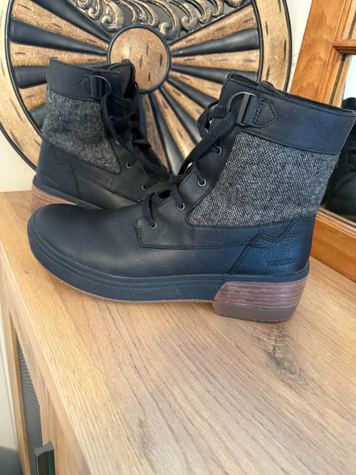 Merrell Haven Mid Lace Waterproof Boots with Textured Wool Panels – Size 10USA