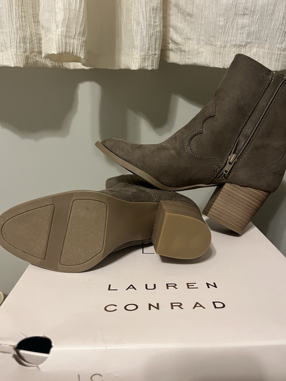 LC Lauren Conrad Philliss Taupe Faux Suede Pointed Toe Zip Bootie Memory Foam 5