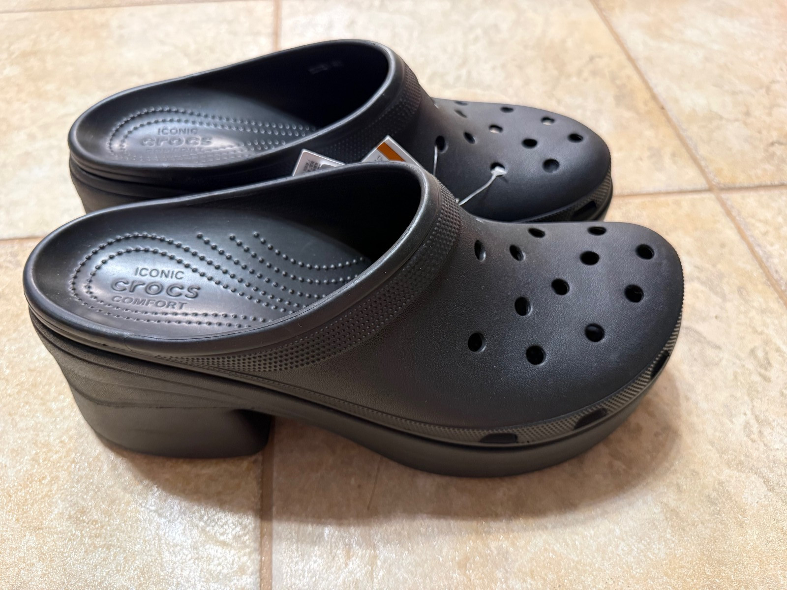 NWT Crocs Siren Clog Black Size M12 W14 US 208547-001 Platform Chunky Heel New
