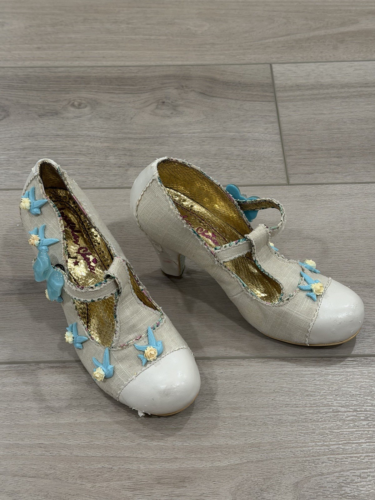 Irregular Choice Cream Freshly Cut Grass Shoes Size 7.5 38.5