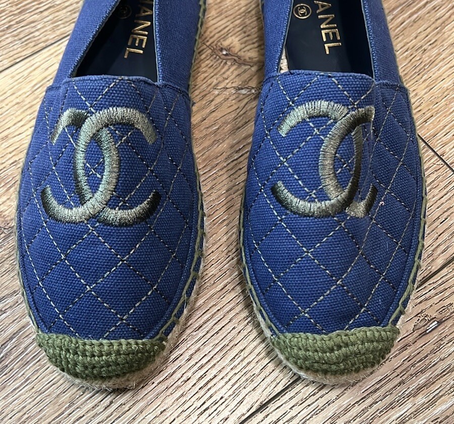 Authentic Chanel Navy With Green Embroidery Quilted Espadrilles Size 37/6