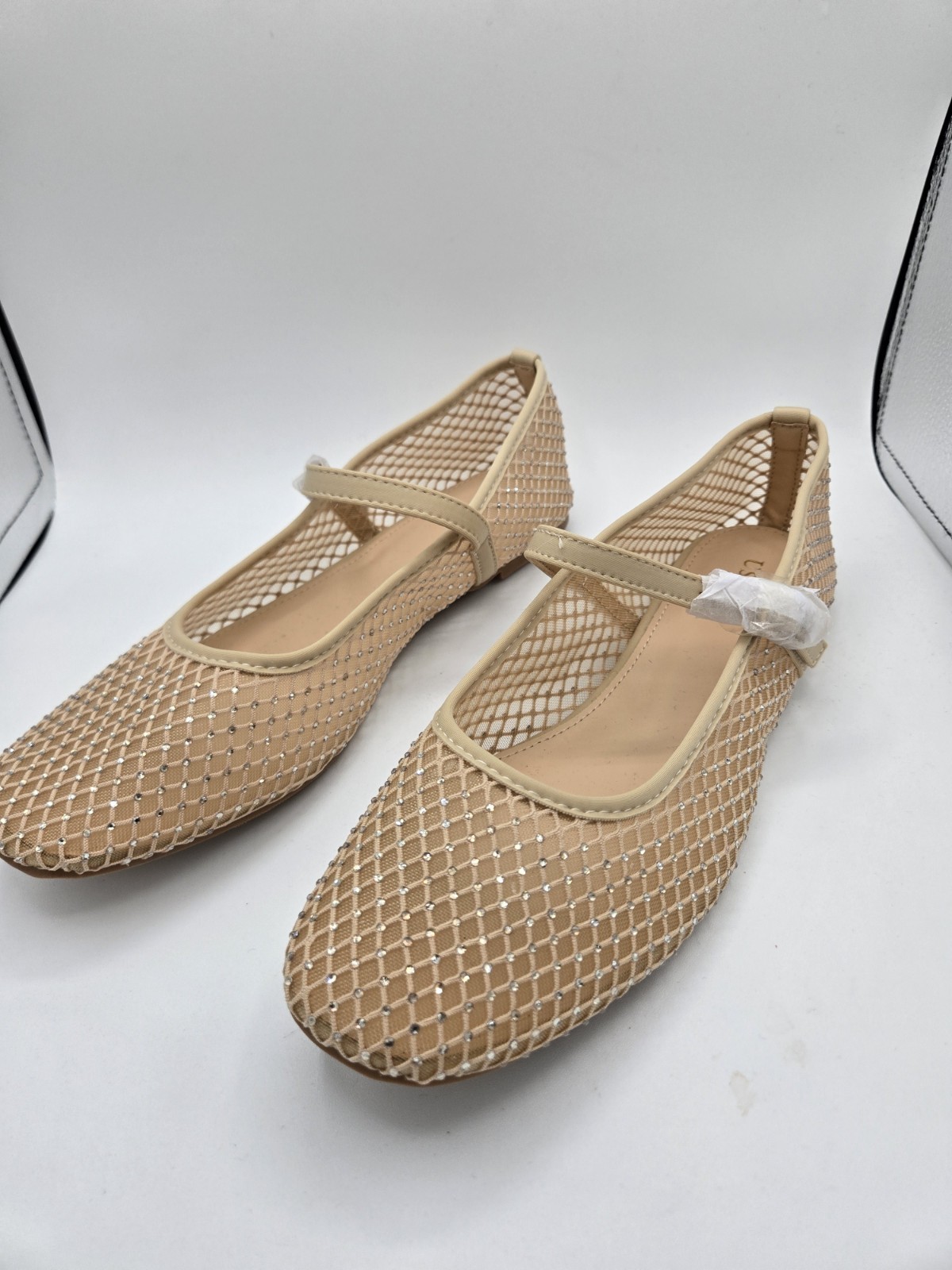 Cushionaire Size 8 Rhinestone Flats Women’s Slip On Tan Brown Biege Rep Box