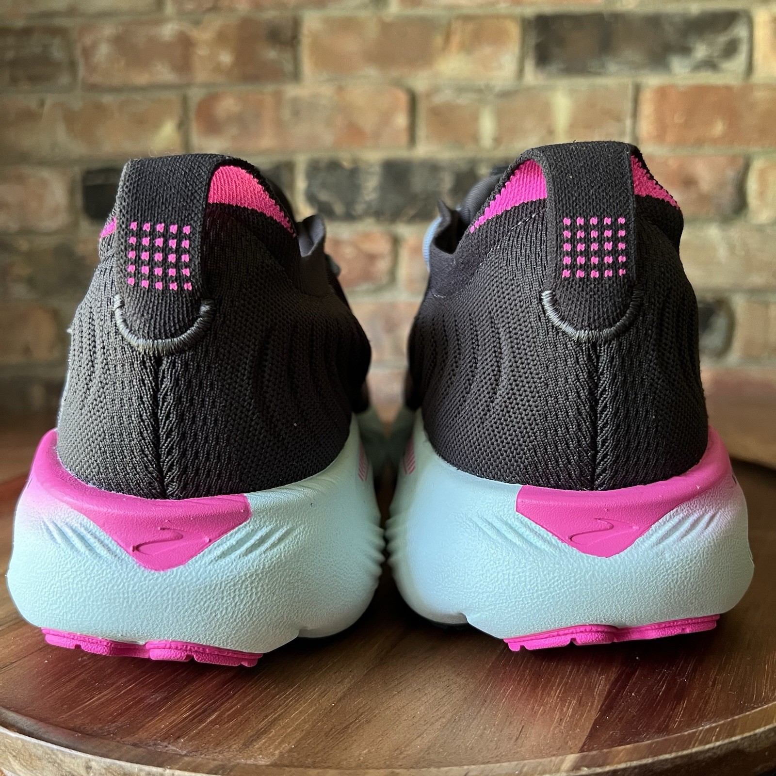 Brooks Adrenaline GTS 25 Supportive Womens 9.5 Black Pink Running Shoes Sneakers