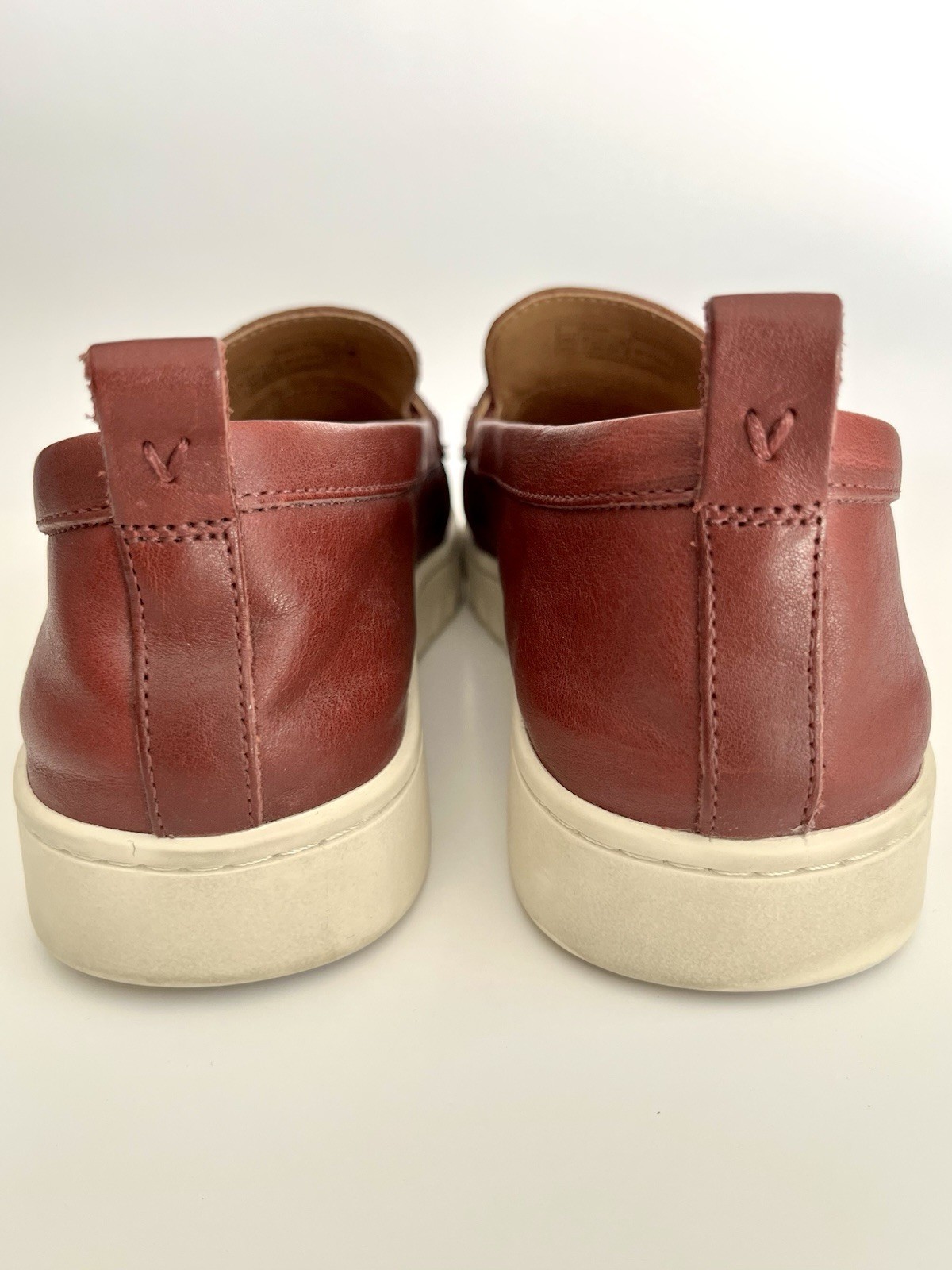 Women Vionic Uptown Maroon Leather Penny Loafers Preppy Work Casual Size 9.5