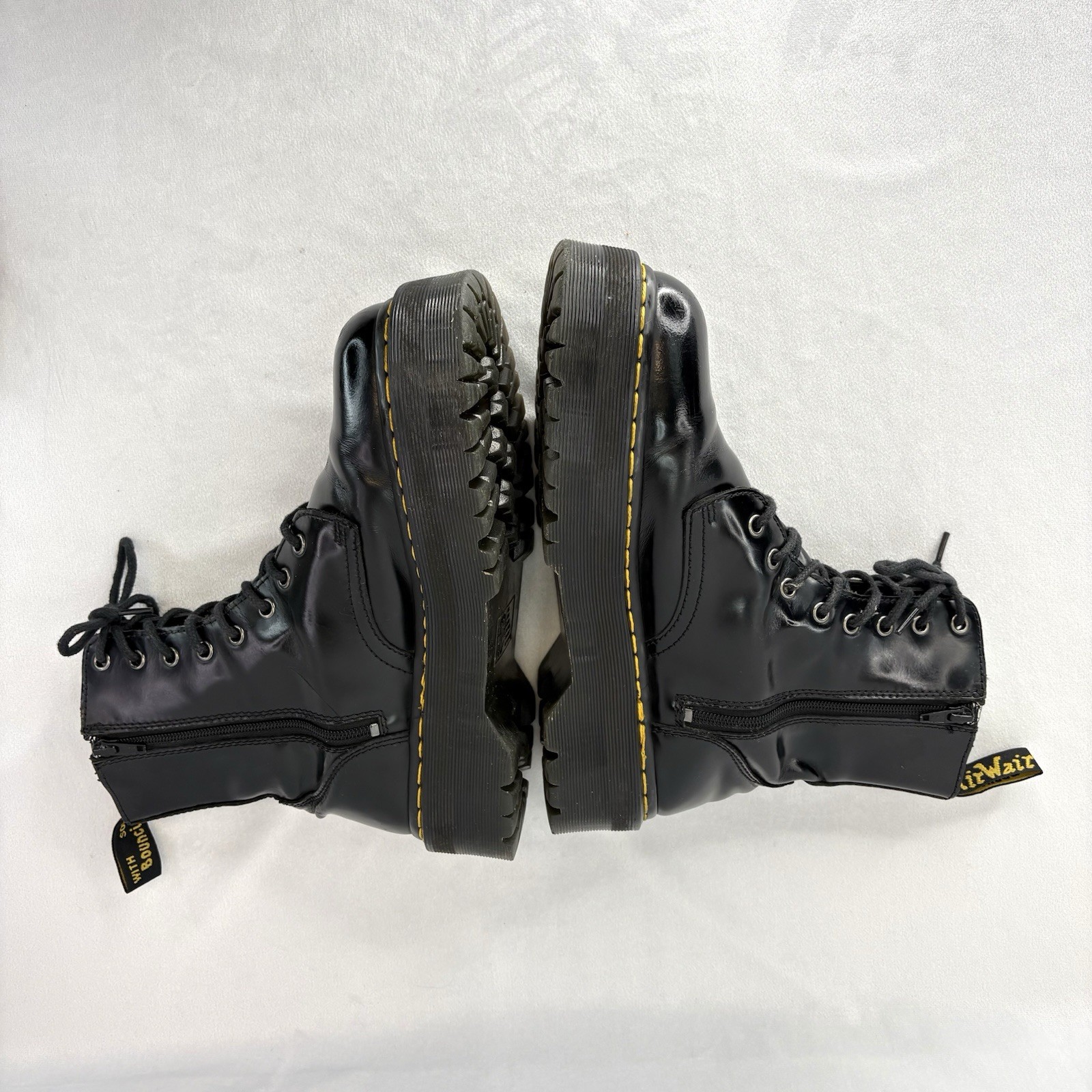 Dr. Martens Jadon Platform Leather Boot – Black Polished Smooth Size M9 – W10