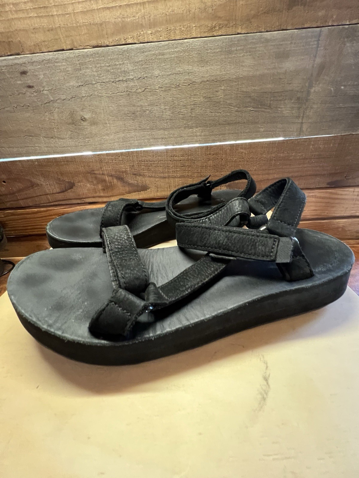 Teva Women’s Midform Universal Leather Black Sandals 1102435 Size 11