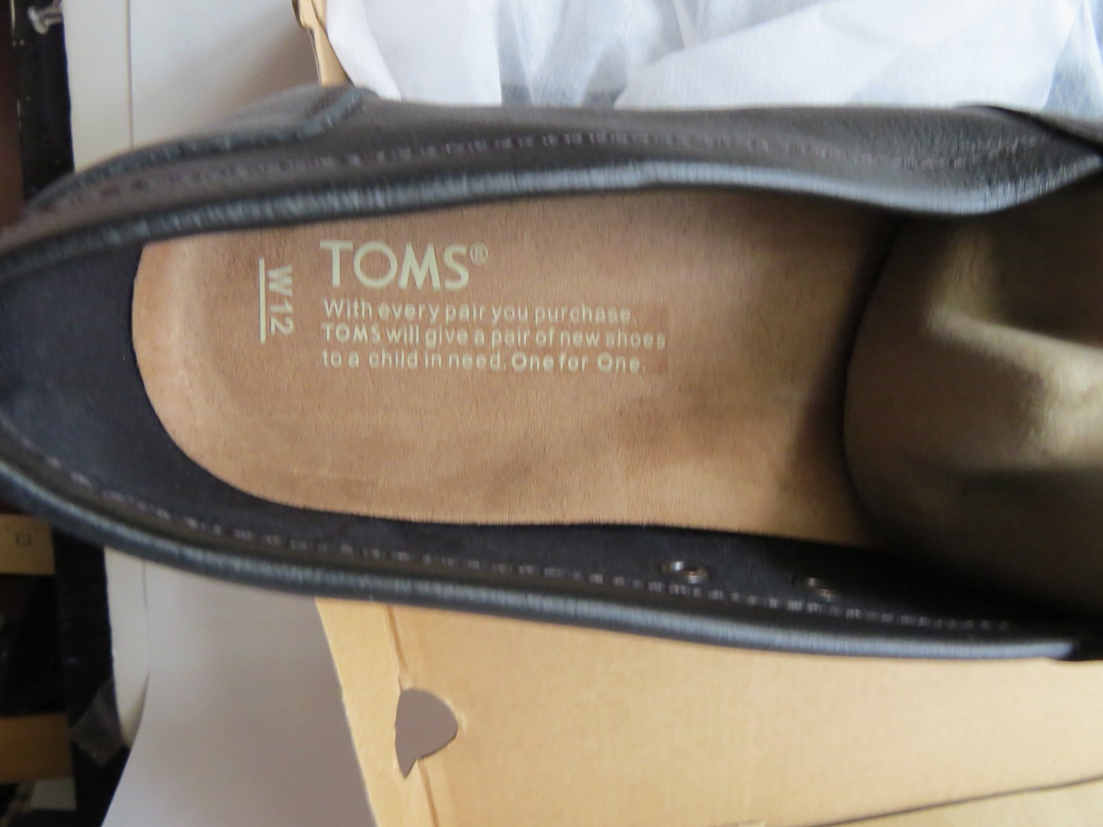 Tom’s Women’s Shoes Espadrilles Size 12, Black Full Grain Leather, New in Box