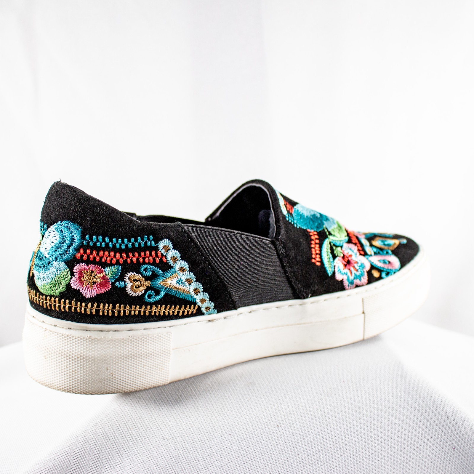 JOHNNY WAS Multicolor Floral Butterfly Embroidered Women Sneaker Shoes Size 8
