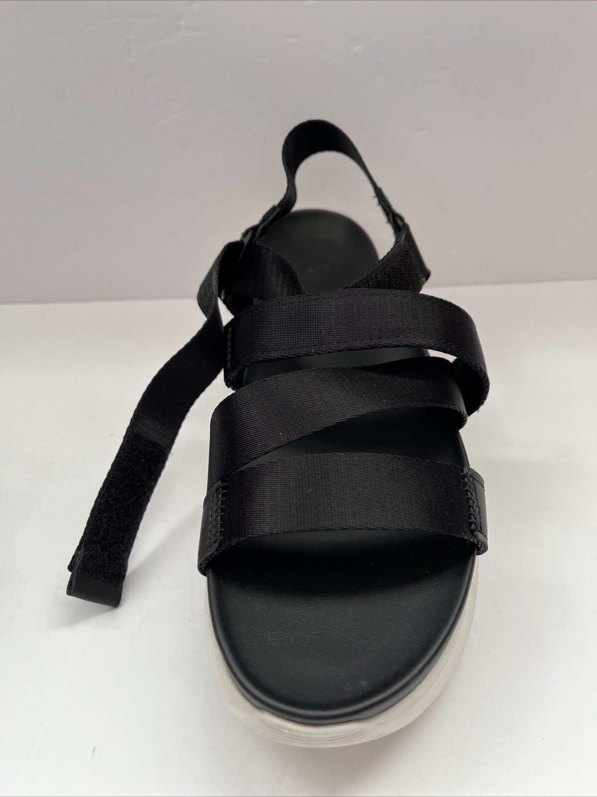 New! UGG Women’s Black LA Shores Platform Sandals Size 10, Casual