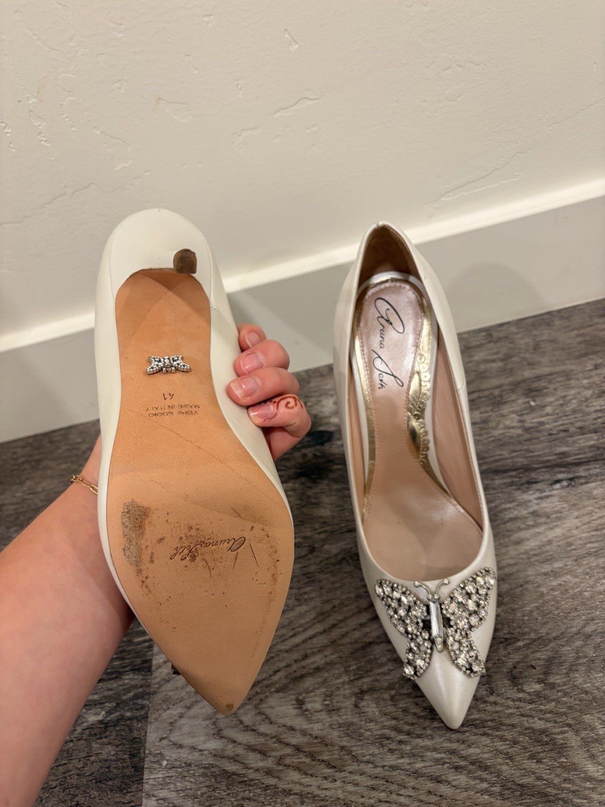 Aruna Seth Ivory Leather Pointed-Toe Stiletto Pumps Rhinestone Butterfly EU 41