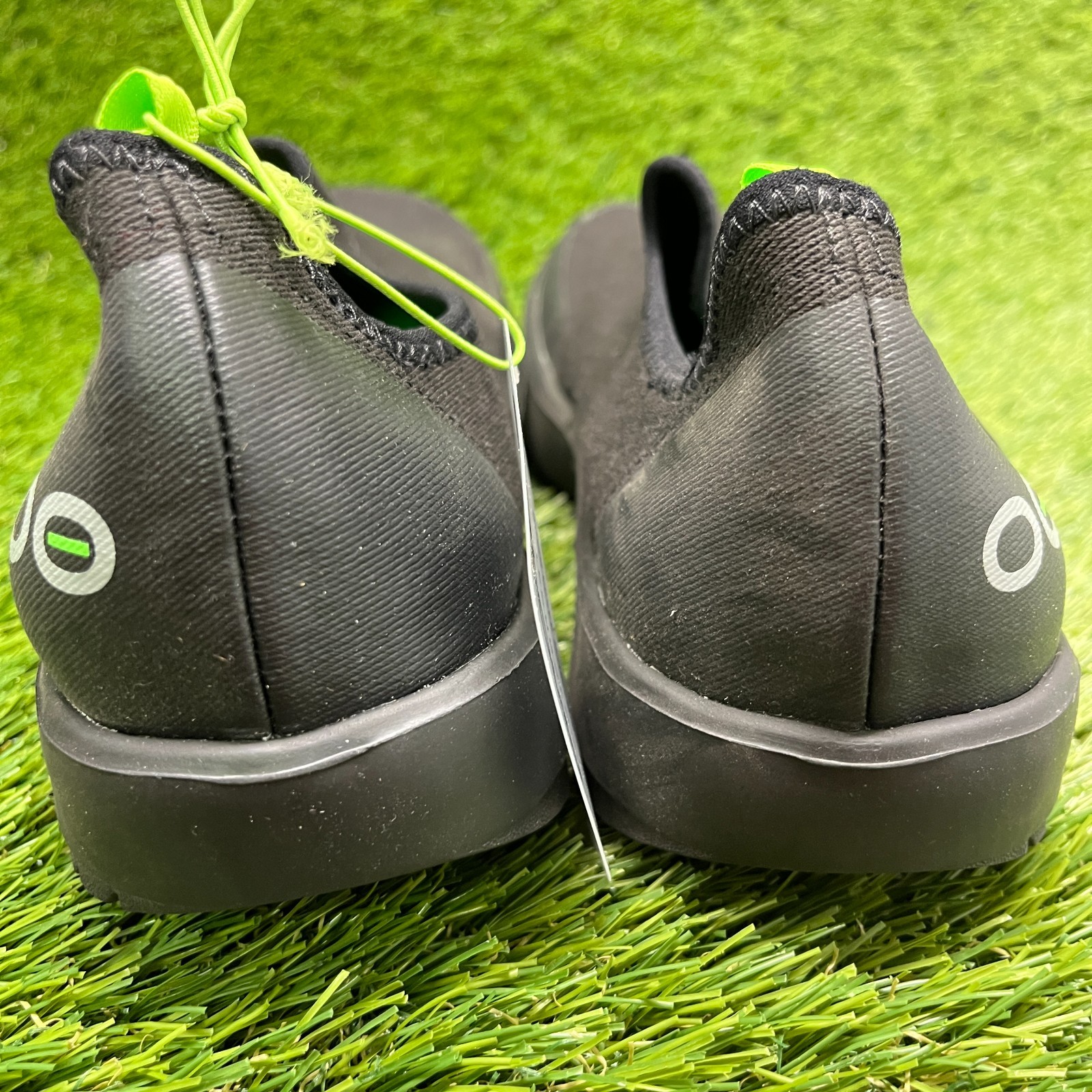 OOFOS OOmg eeZee Low Womens Size 8.5 Black Casual Walking Slip On Recovery Shoes