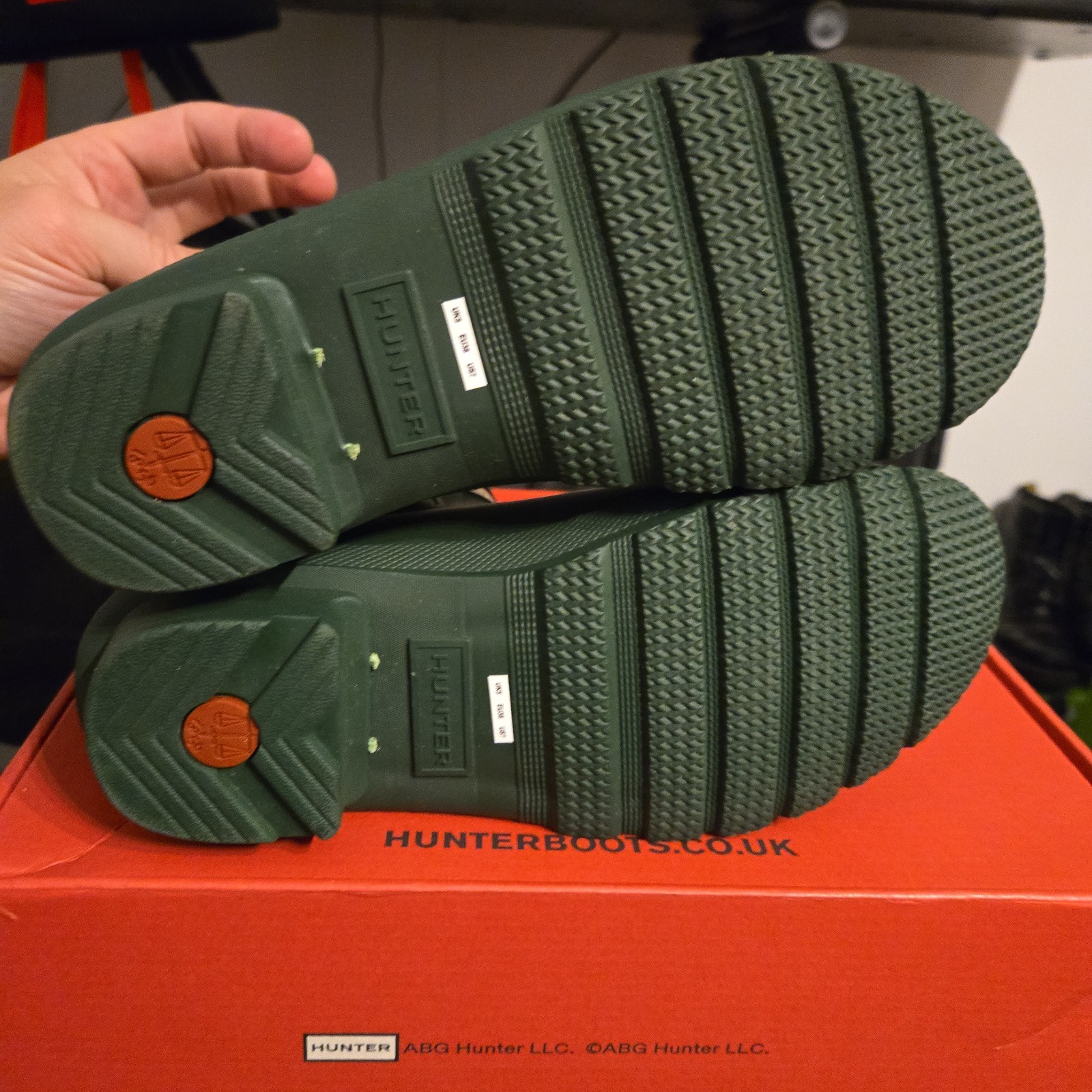 Hunter Original Chelsea Women’s Waterproof Rain & Farm Boots (Hunter Green)