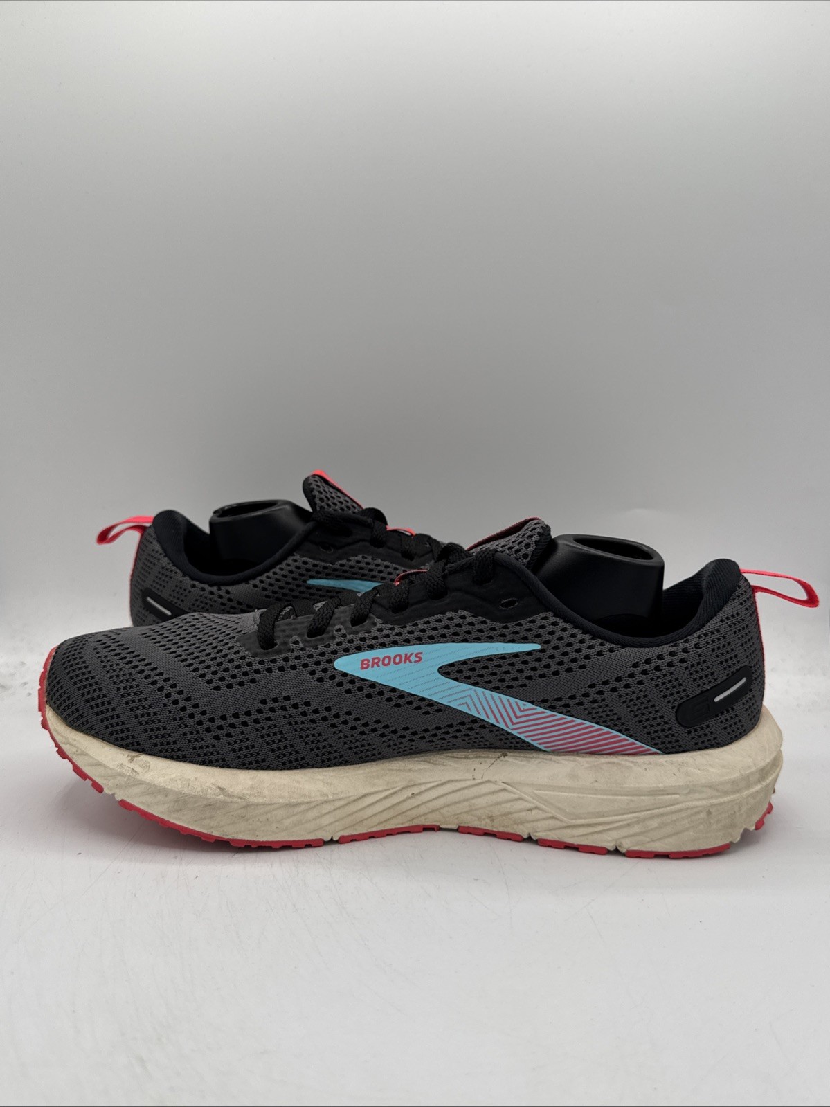 Brooks Women’s Revel 6 Energize Sneakers Black/Ebony/Bluefish Size 9M