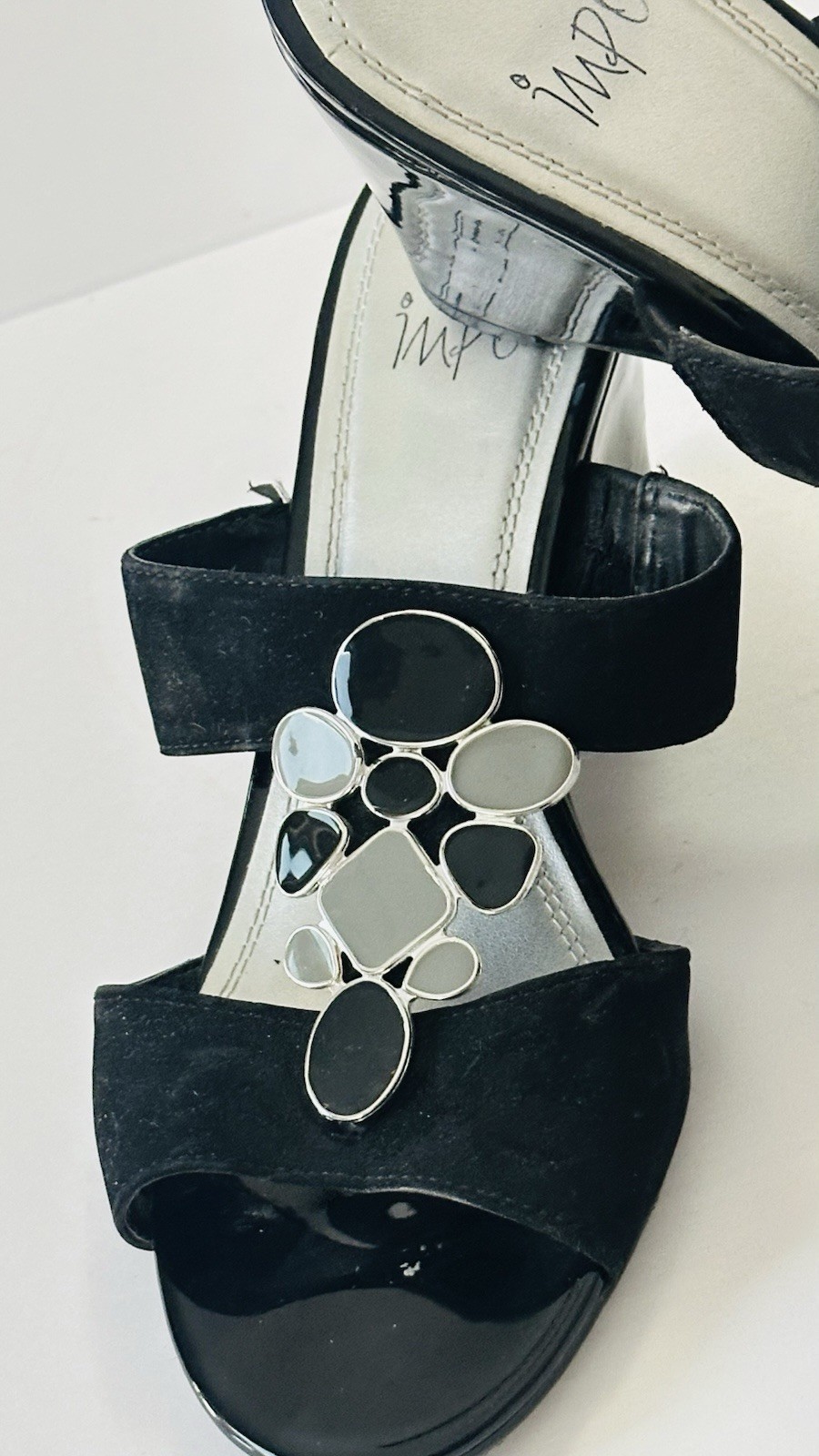 Impo Women’s Black Slip-On Wedge Slide Sandals Silver Beaded Accents 8.5