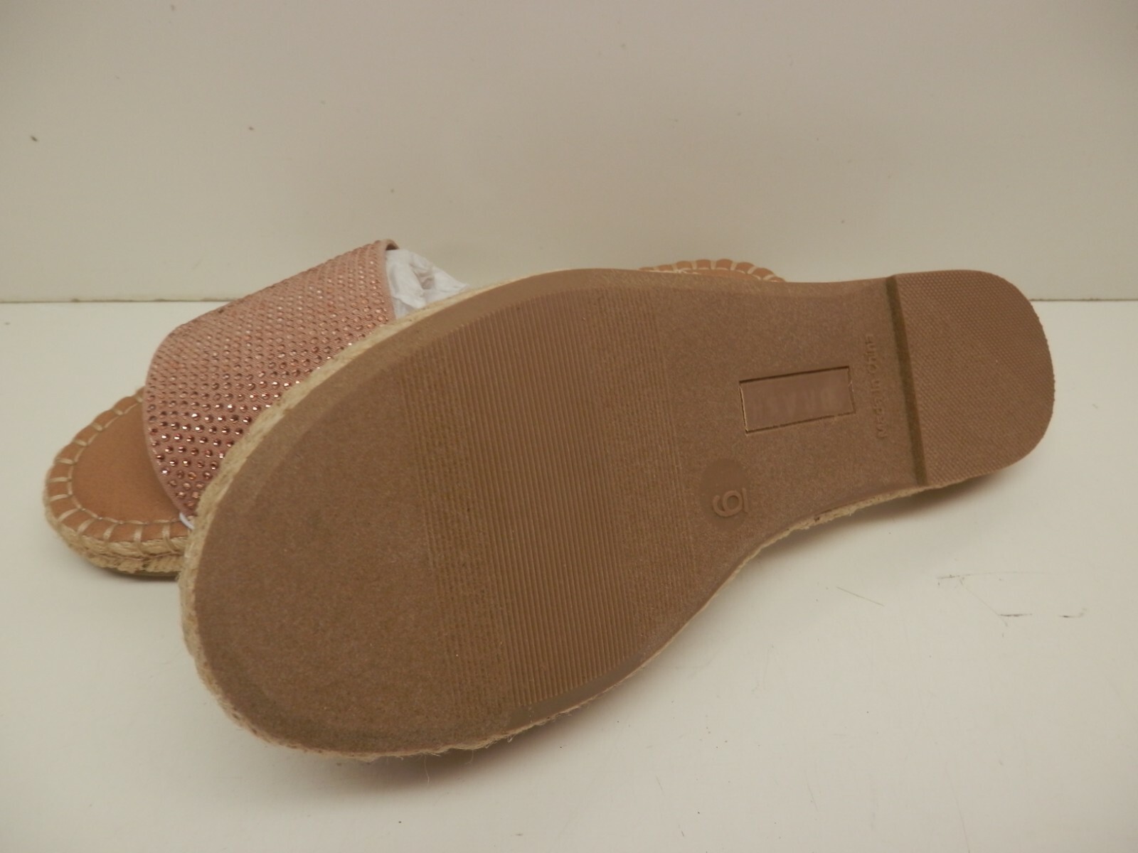 REPORT WOMENS SANDALS SIZE 6 MED.SILVER OR BLUSH CHOICE