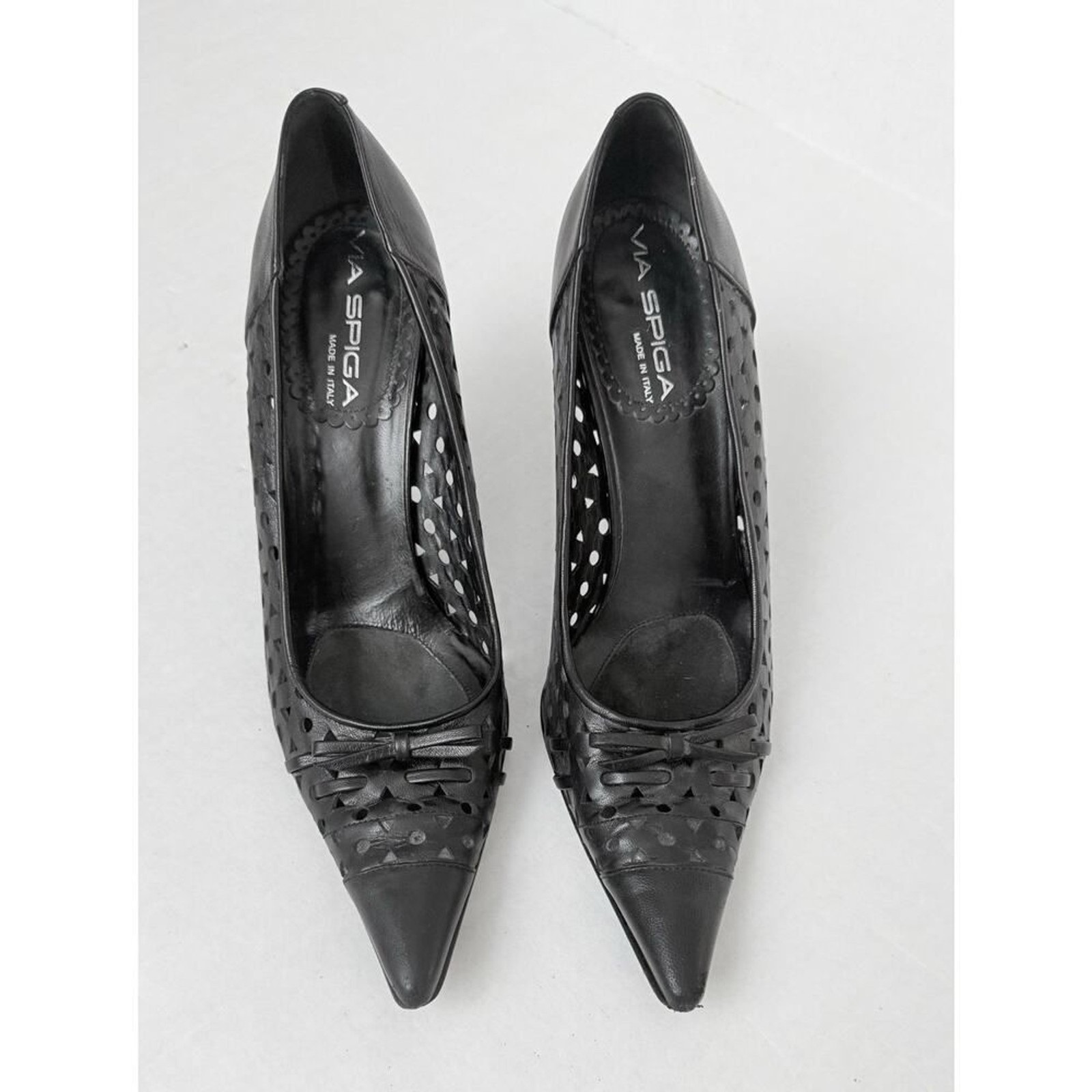 Vintage Via Spiga 8M Made in Italy Pumps Stiletto Black Leather Cutout Bow Y2K