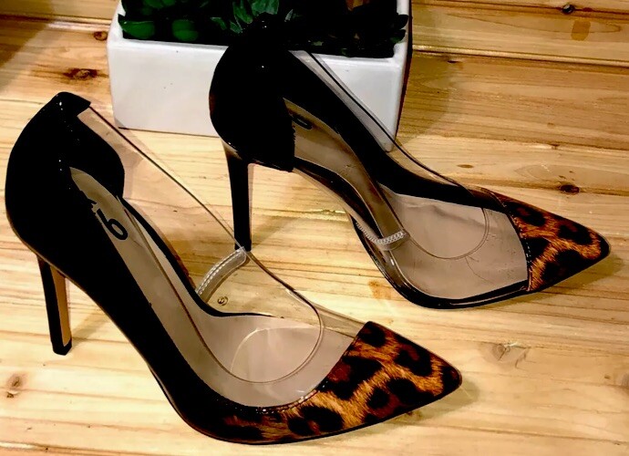 Stiletto heels Black Pointed Toe Sexy 6.5 Cheetah Ombre Sold Out $50 4.25 Heel
