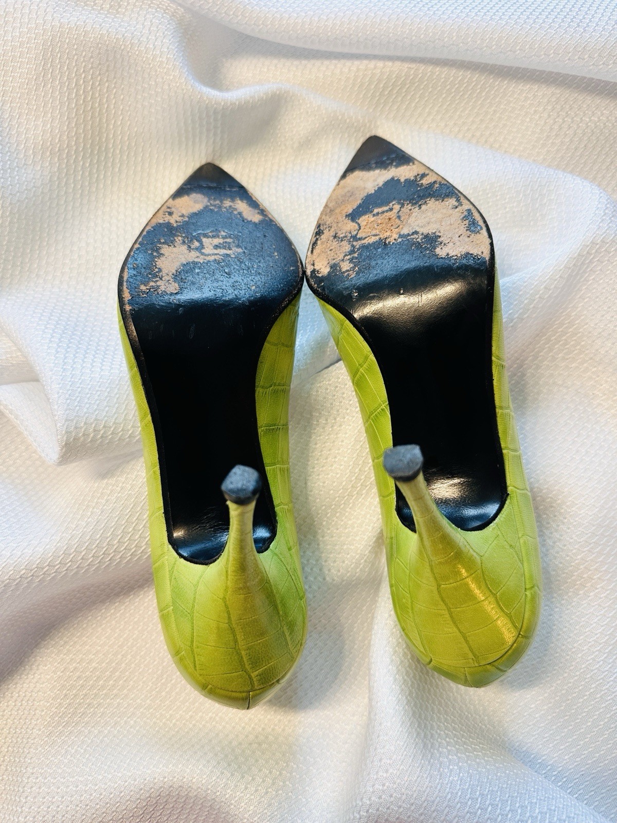 Stuart Weitzman Green Leather Croc Embossed Pointed Toe Stiletto Pumps 6M