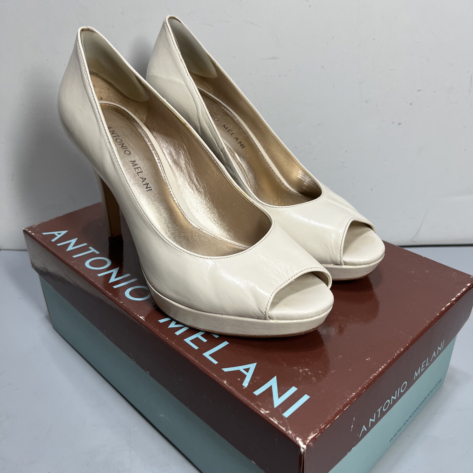 Antonio Melani Open Toe Pumps Size 7 M Color: Rice EUC