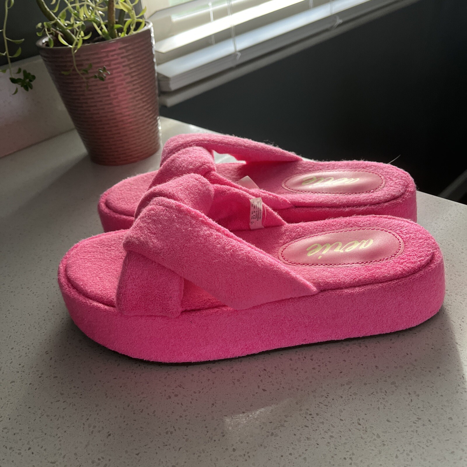 Aerie Platform Slide Slip-On Sandals Womens 7 Pink Terry Twist Strap Slippers