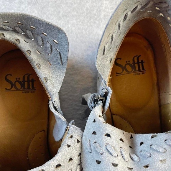 Blue Gray Sofft brand leather ankle boots with perforated pattern, size 8 Medium