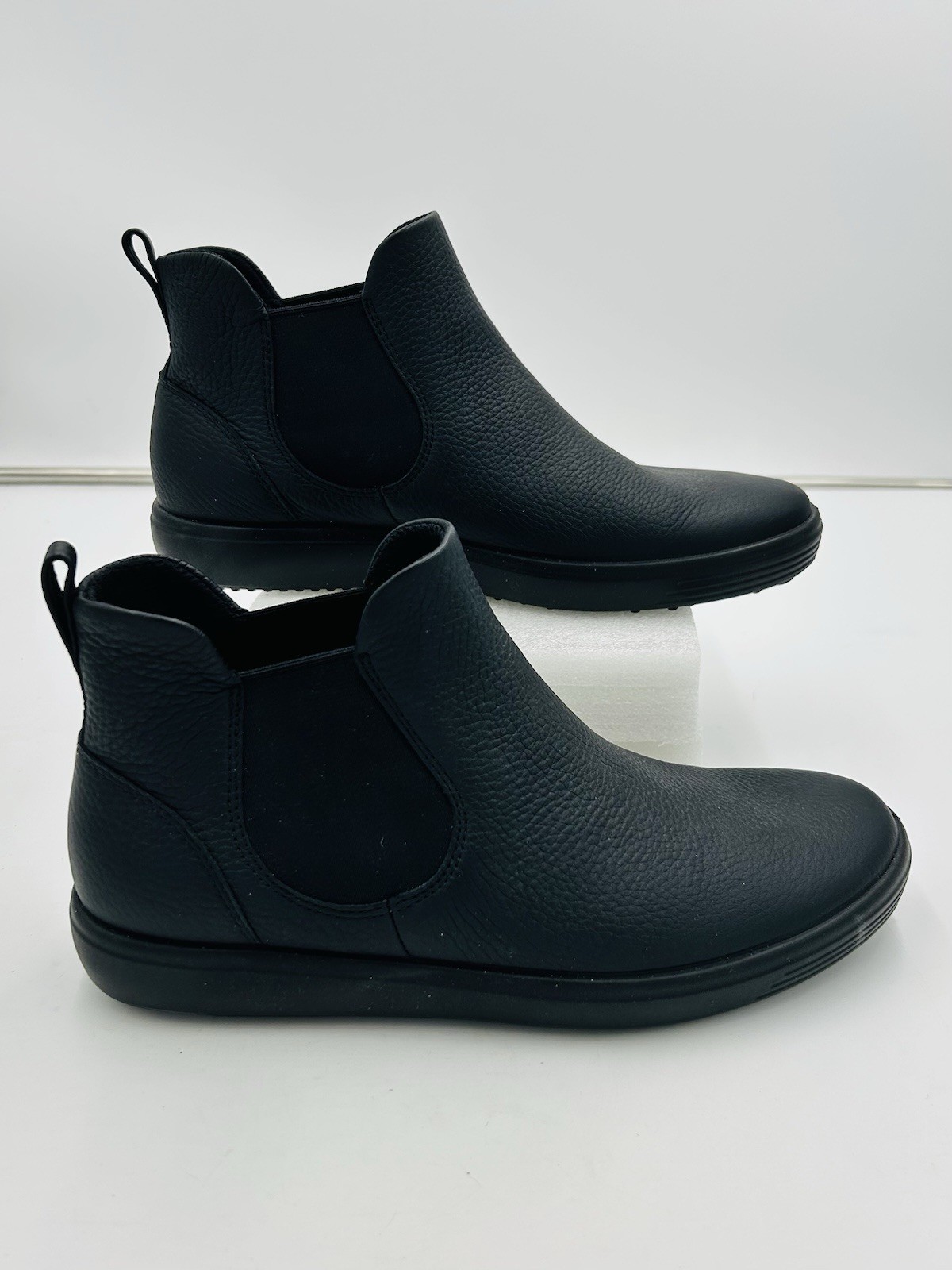 ECCO Soft 7 Chelsea Boot Black Pebbled Leather Pull On EU 40 US 9-9.5 NEW