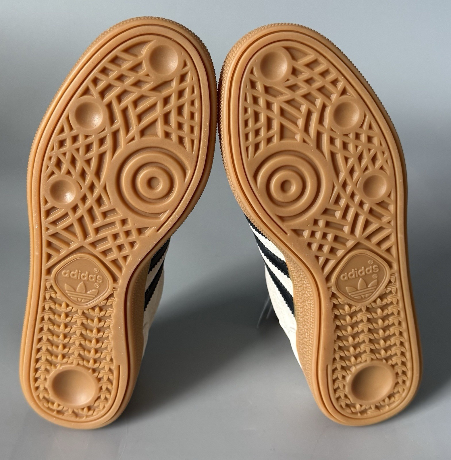 Adidas Handball Spezial J Sneakers Beige/White/Black/Gum Women 5.5 — New w/ Box