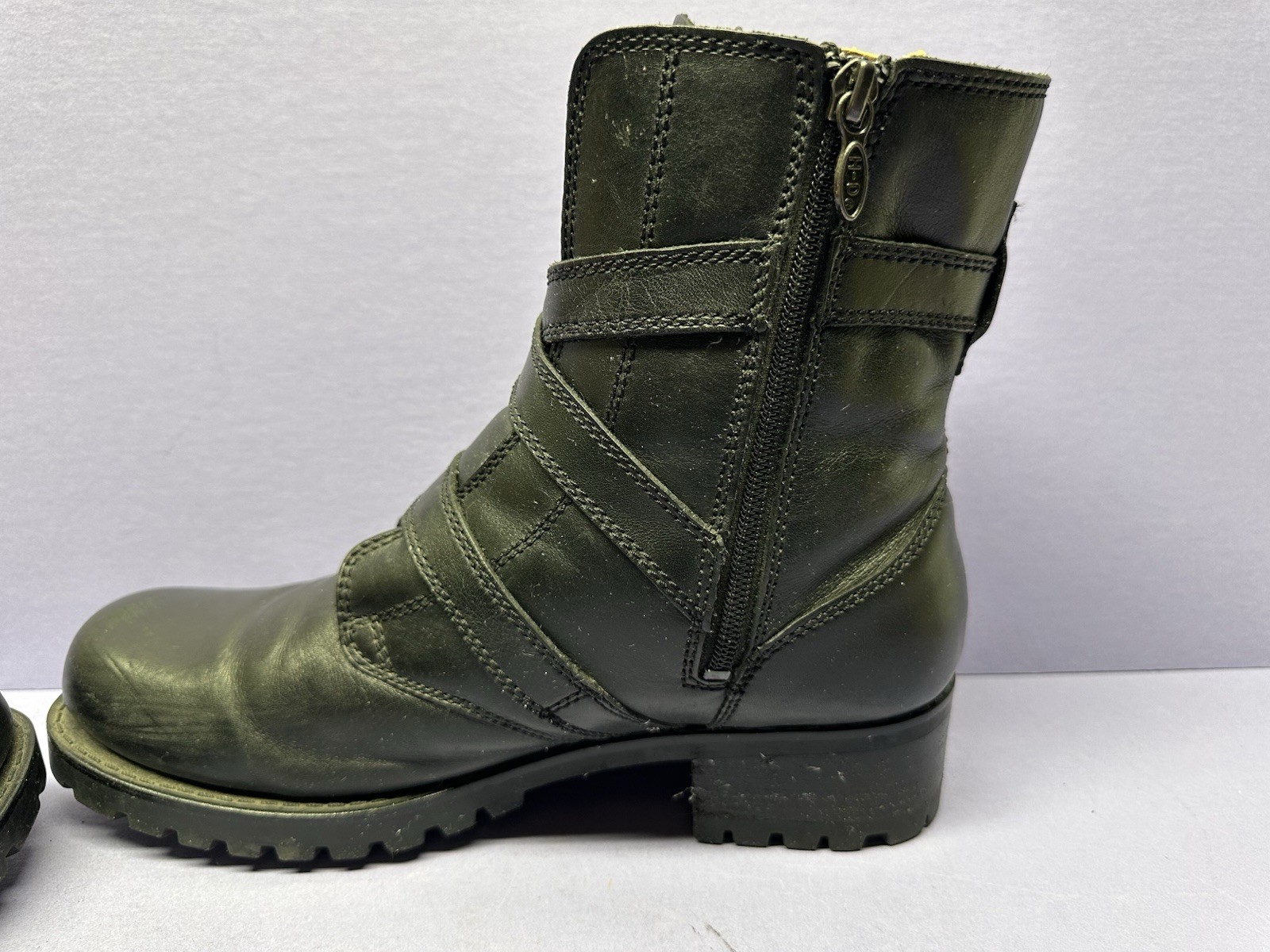 Harley Davidson 84165 Women’s Riding Boots 3 Buckles, Side Zip Size 11