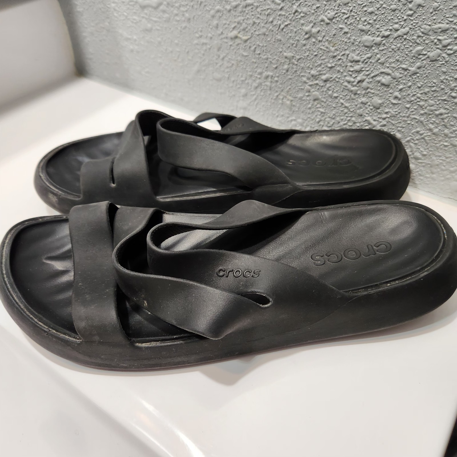 CROCS Womens GETAWAY STRAPPY SLIDE BLACK Sz10