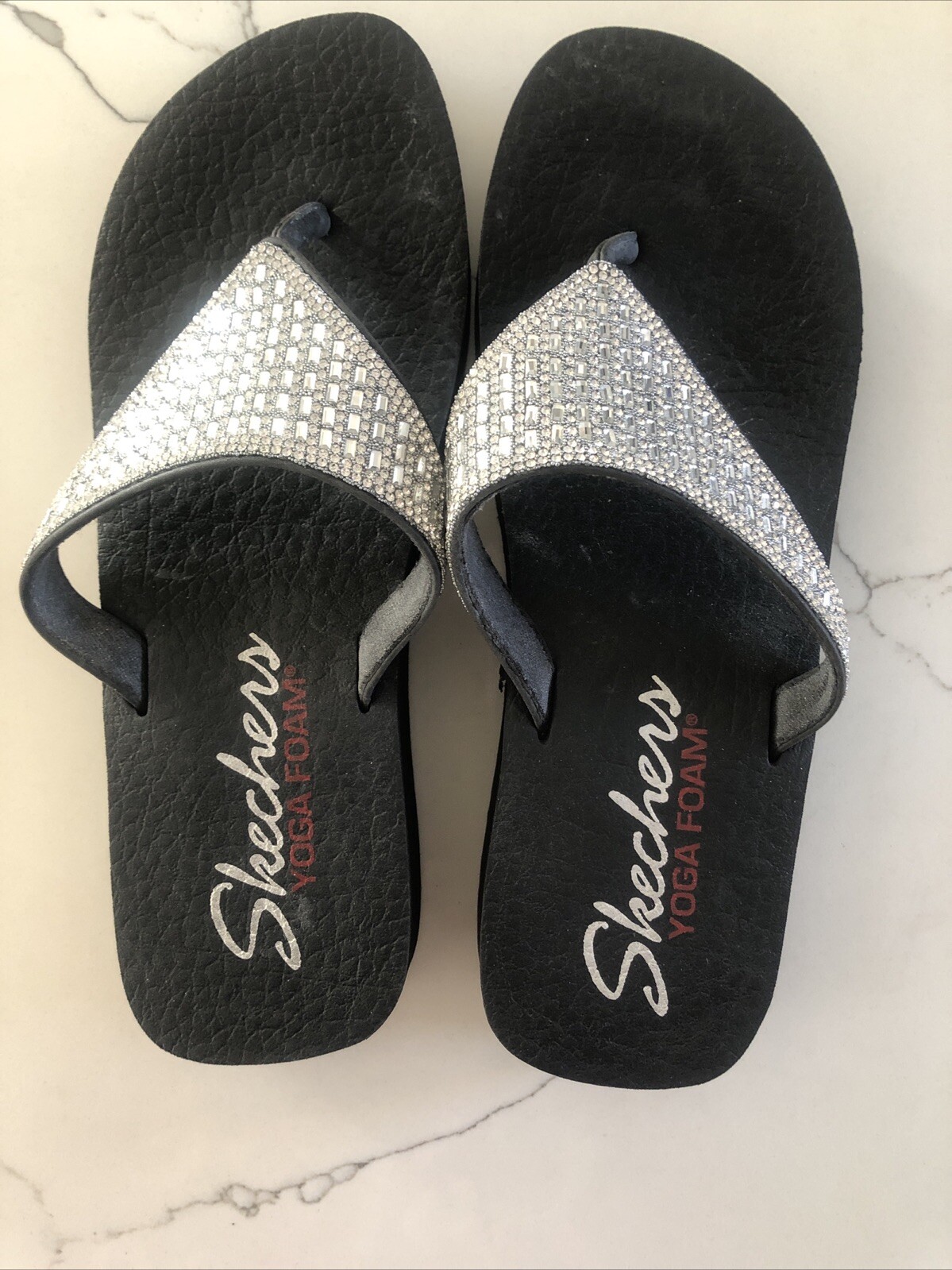 Women’s Skechers Sandals Thong Foam Yoga Size US 8 SN 31601 Nice Preowned