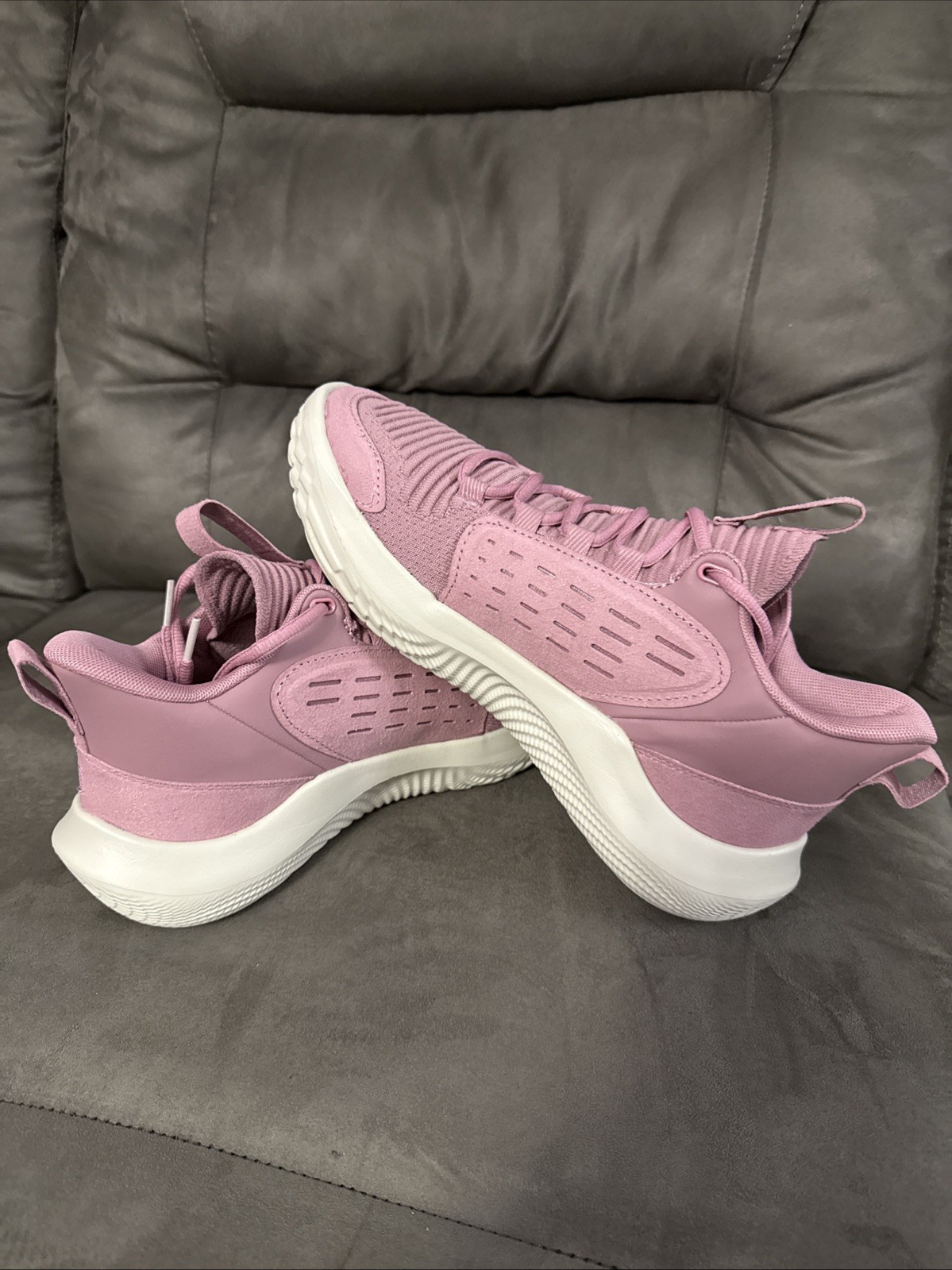 NWT Under Armour Flow Breakthru 5 Sneakers Pink/Rose 3028342-600 Women’s 10