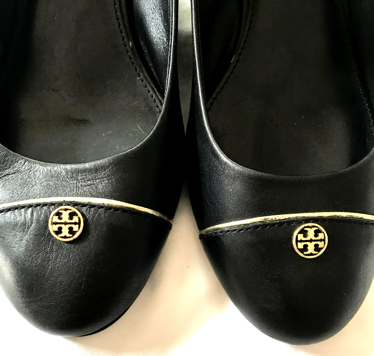 Tory Burch Womens Leather Wedge Dressy Casual Party Cocktail Gold Accent Logo