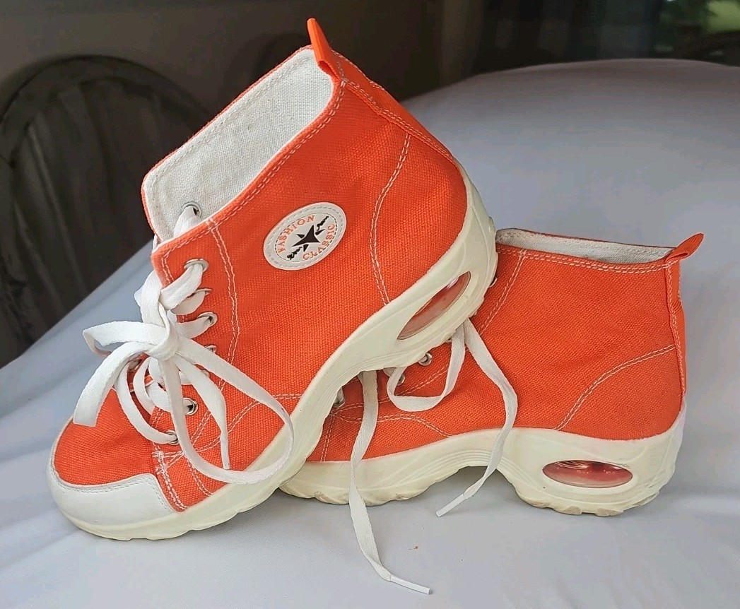 Fashion Classic Orange High Top Canvas Air Cushioned Heel Sneakers Size 40 – 8.5