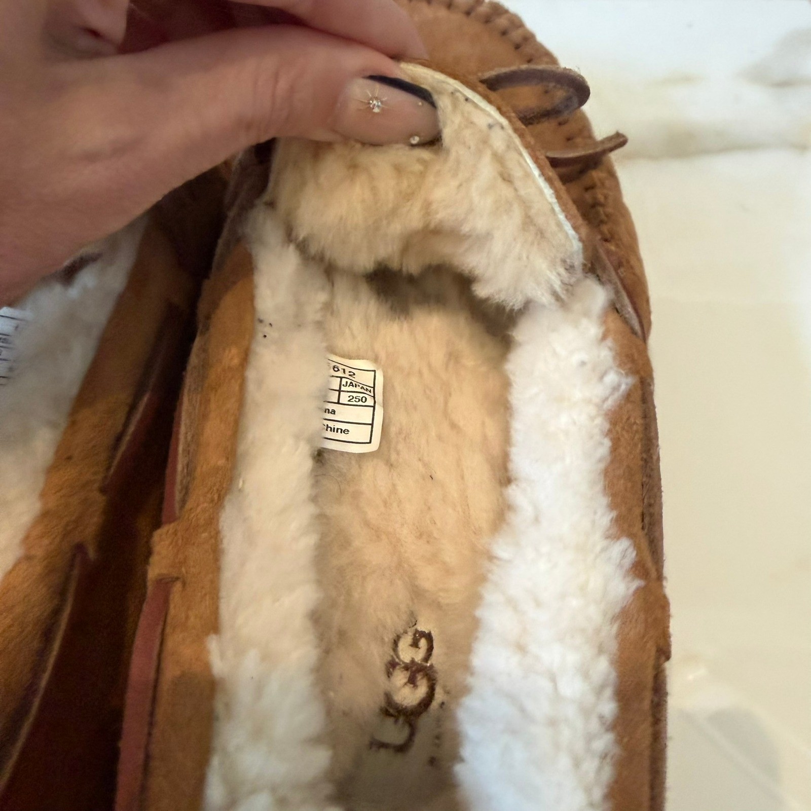 UGG Australia Dakota Chestnut Suede Sheepskin Moccasin Slippers Womens 8 5612