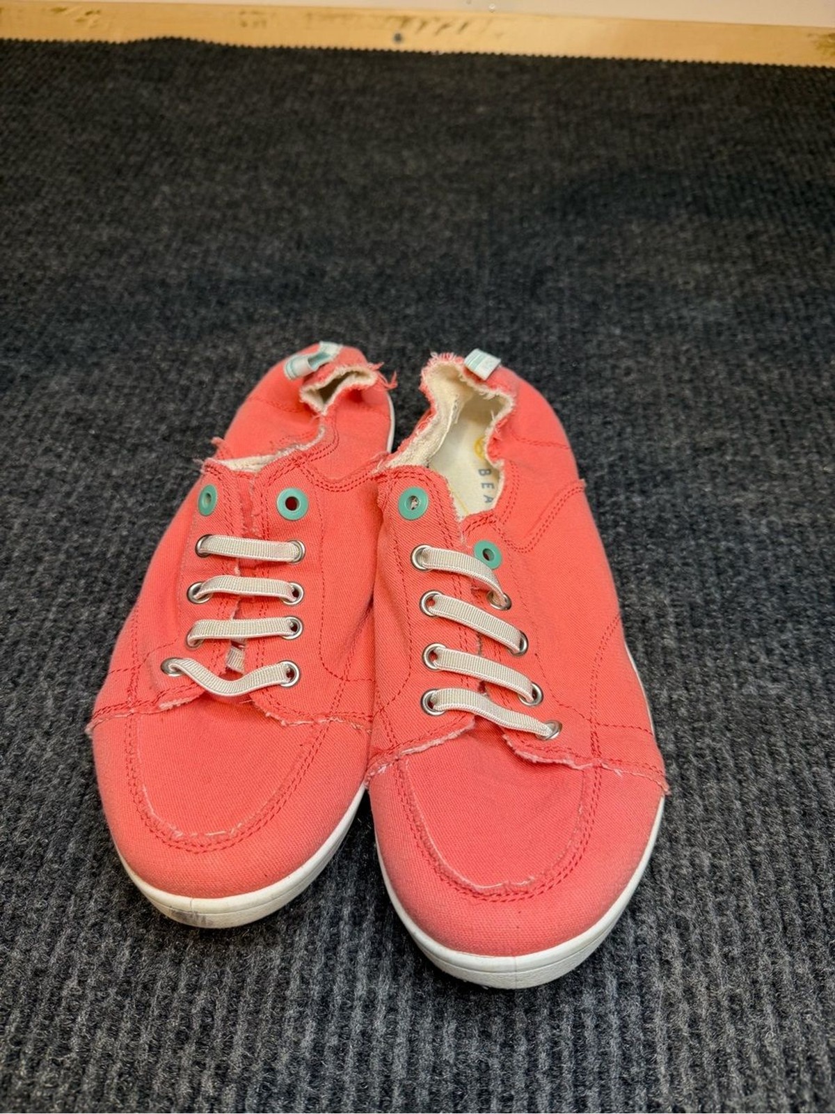 Vionic Beach Coral Slip-On Sneakers