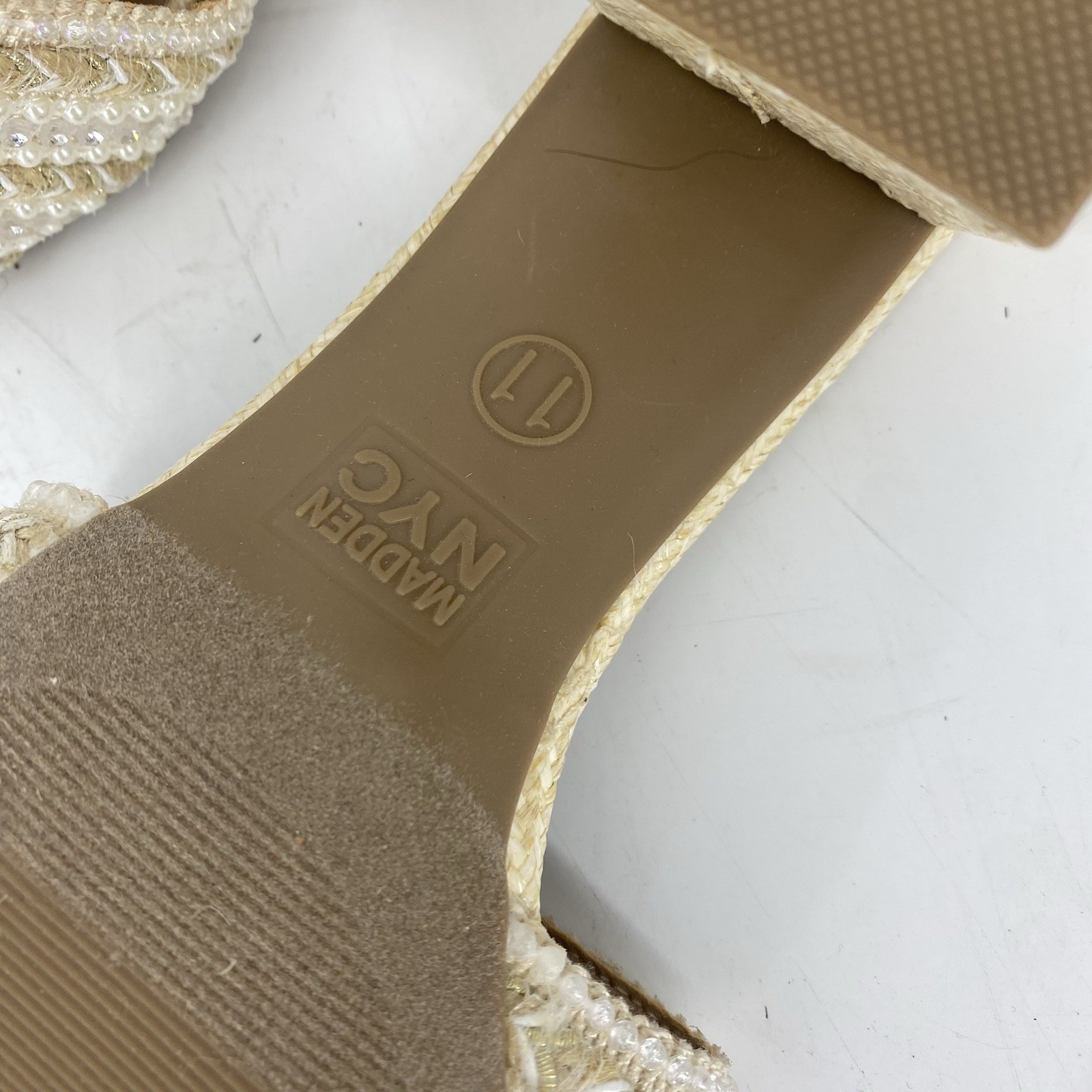 Madden NYC Tan Beaded Woven Block Heel Slides Size 11 NWOB Women’s Shoes