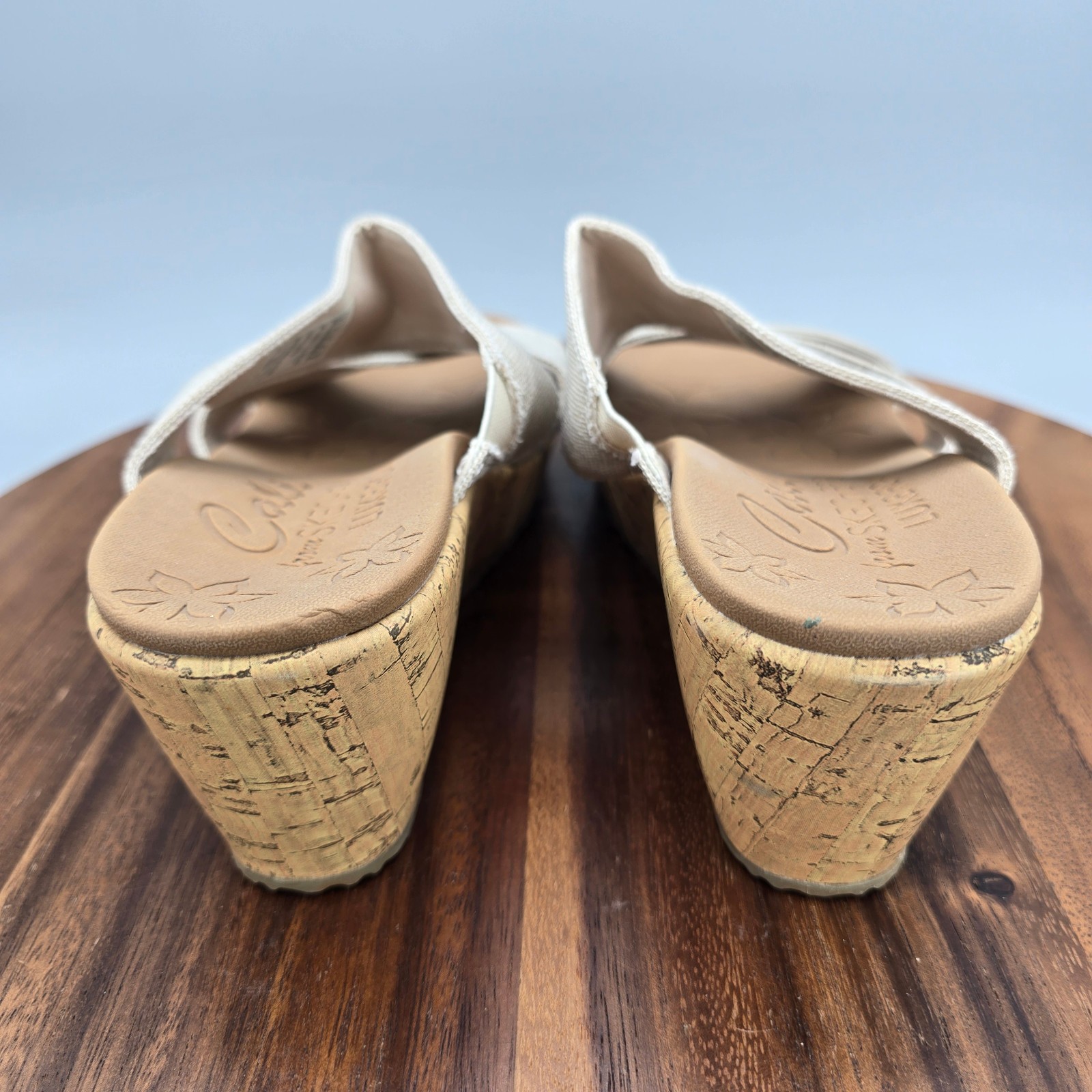 Skechers Sandals Womens 8.5 Natural Beige Beverlee Cross Strap Comfort Wedge