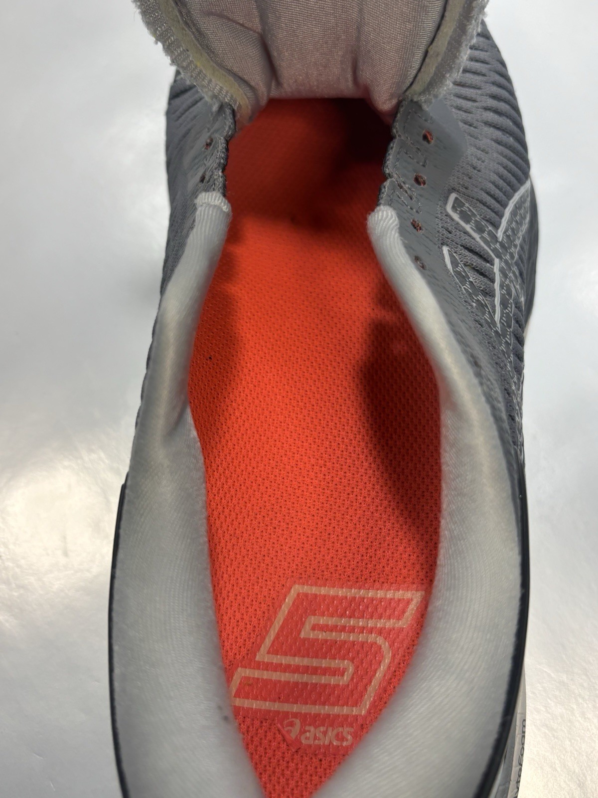 ASICS GelKayano 25 Running Womens Size 7.5 Grey Sneakers Athletic Shoes 1012A026