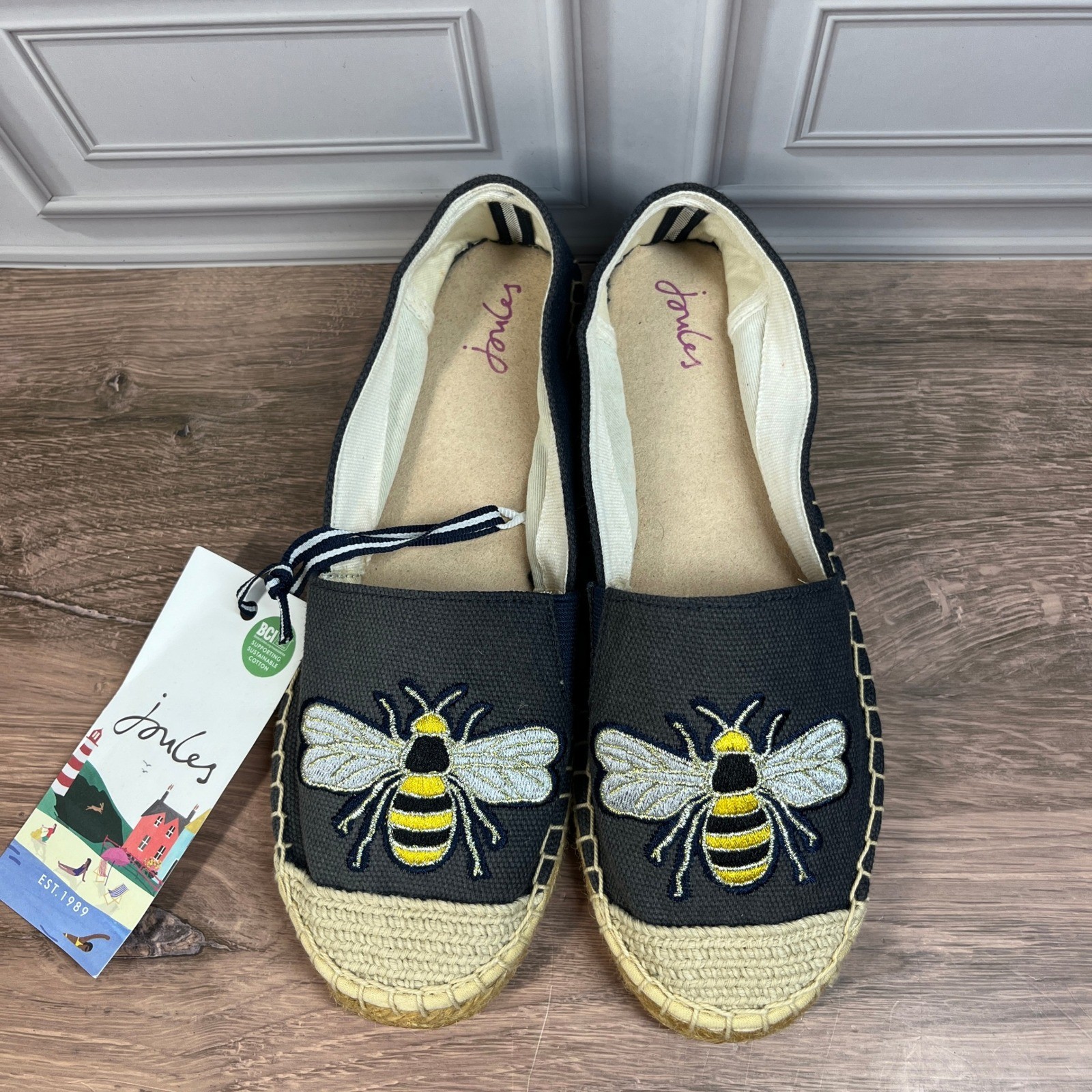 Joules Shelbury Espadrilles Womens Navy Blue Embroidered Bee Canvas Flats 5 NEW