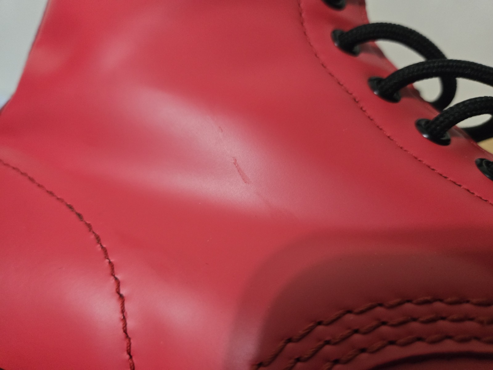 Dr. Martens Smooth Red 1460 Boots Women’s Sz 8 EU 39 Excellent Cond. Doc Martens