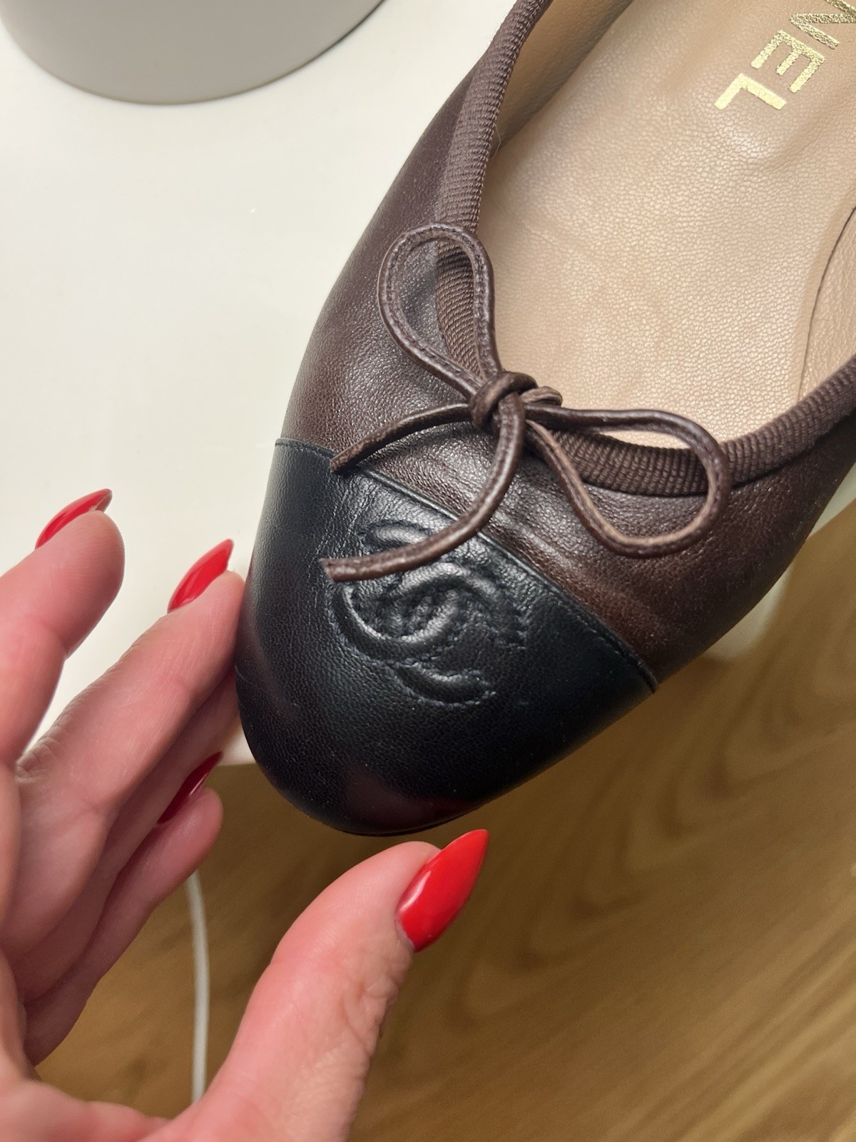CHANEL Ballet Flat Brown & Black Cap Toe Size 36 (Right Foot Only)