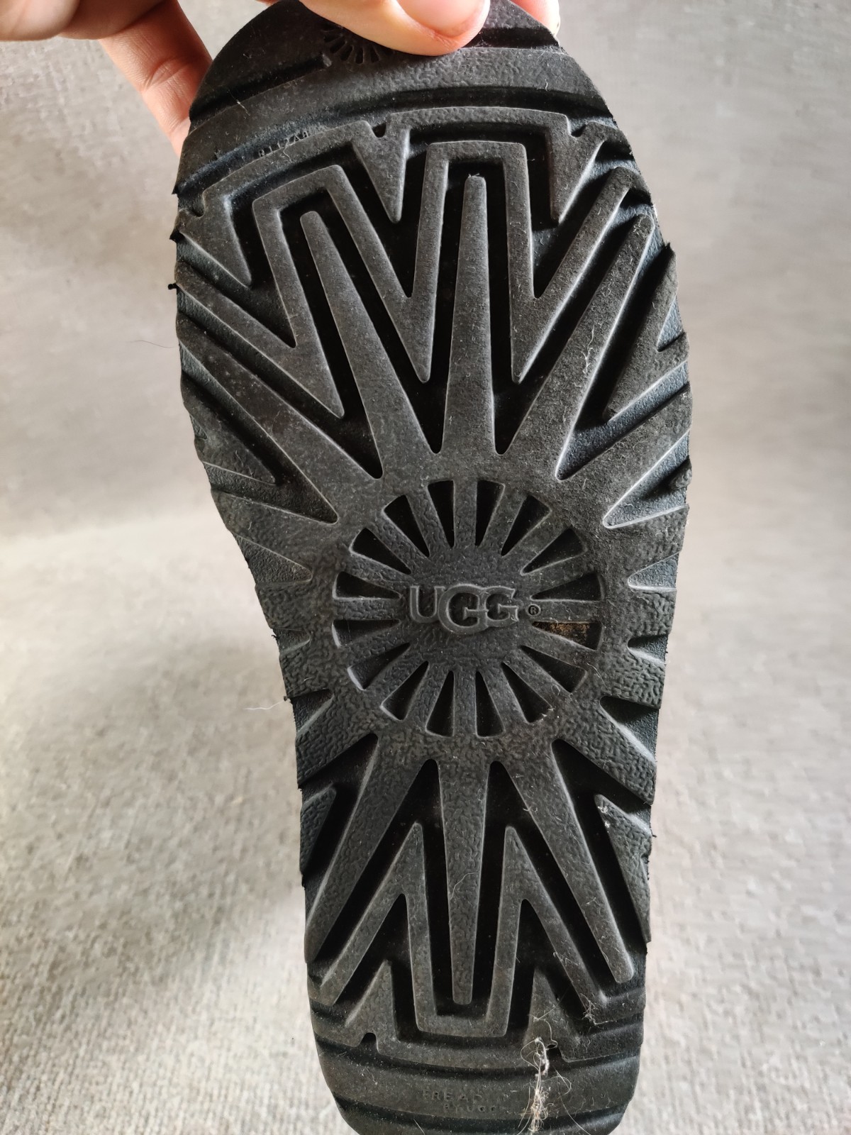 UGG Australia Bailey Button Triplet II Women’s Black Boots Size 8 (1016227)