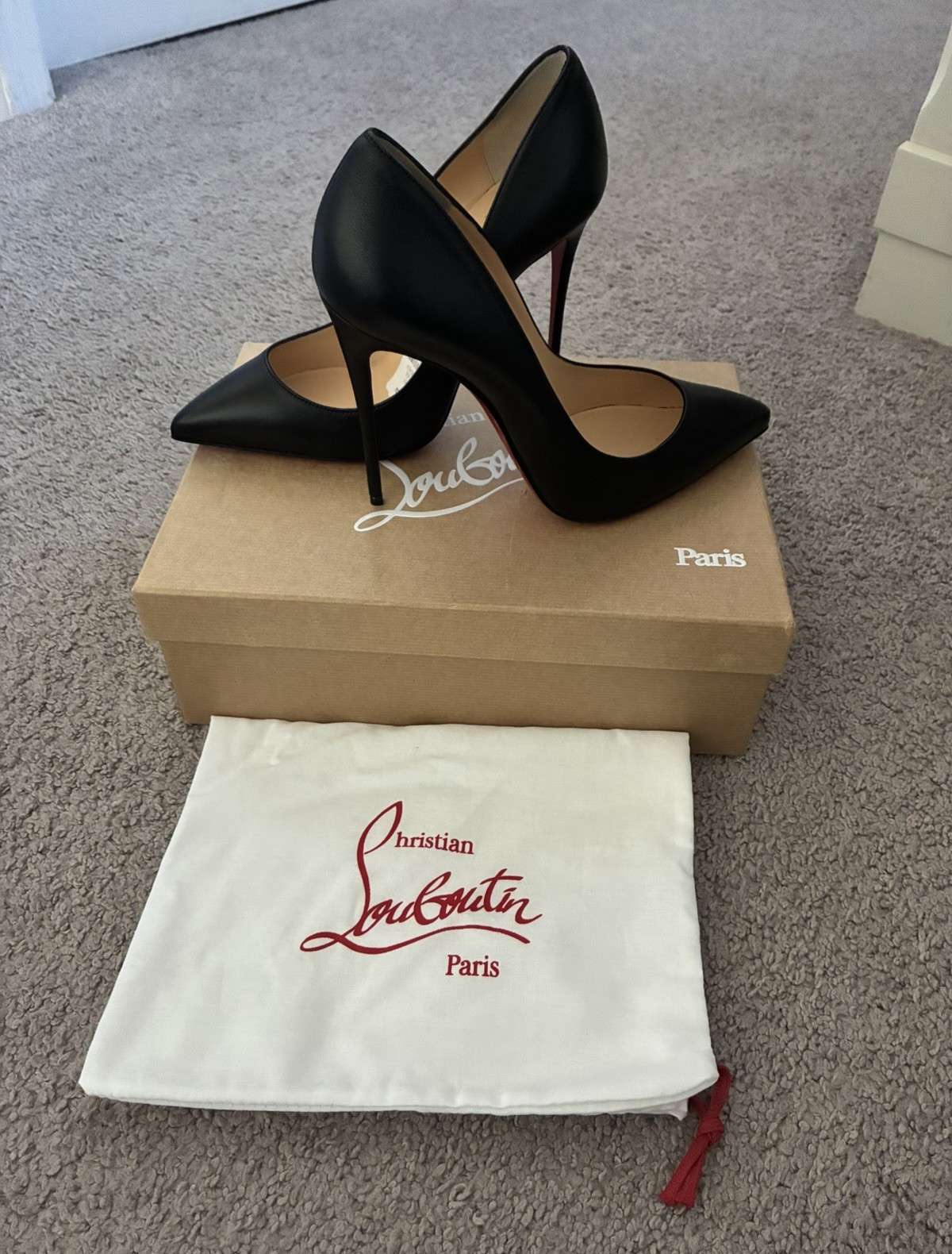 Christian Louboutin Women’s Black Leather Pointed Toe Stiletto Pumps 8.5 New Box