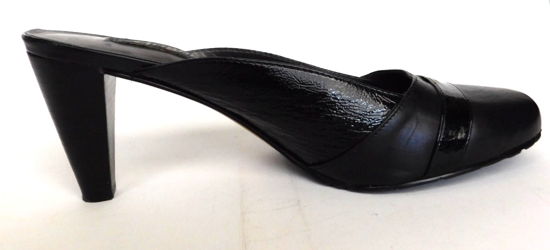 Brighton Size 8.5 Black Fanny Leather Mules Slip Ons Woven Heart Cut-Outs Shoes