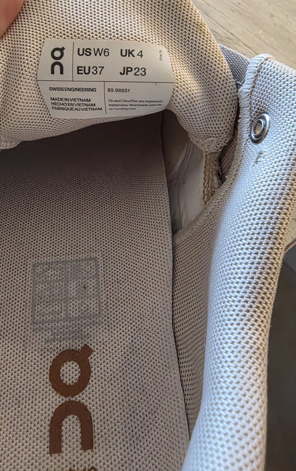 On Women’s Athletic Sneakers Beige Brown Mesh Upper Rubber Outsole 89.98831