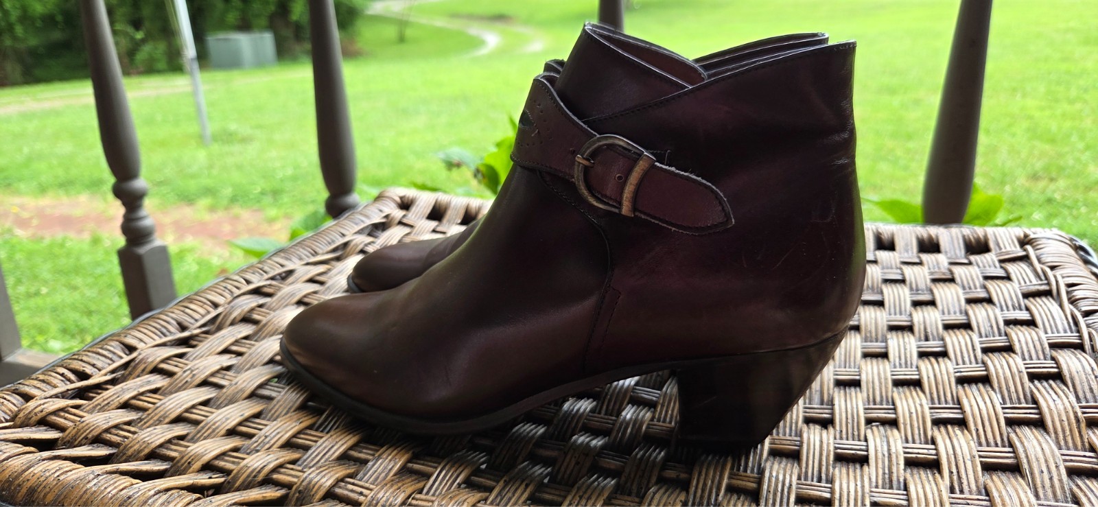Russell & Bromley Women’s Leather Ankle Boots Buckle Strap Made in Italy 40