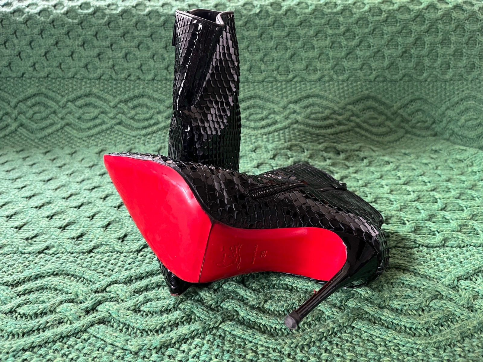 Christian Louboutin So Kate Bootie Black Patent Leather US 9 (fits 8)