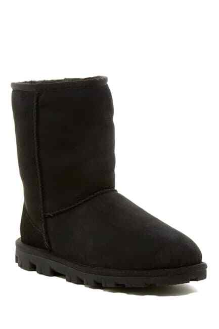 UGG Essential Short UGGpure Wool Lined Leather Boot Size 9 1111513