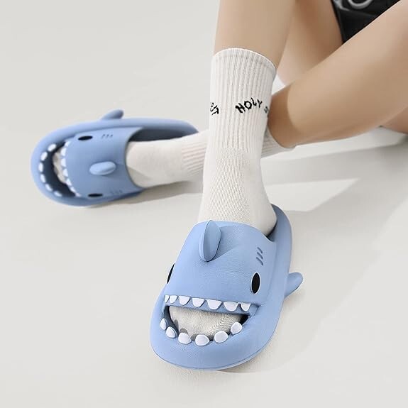 Shark Slides Sandals Non-Slip Open Toe Slippers Cloud Home Outdoor Unisex Shoe