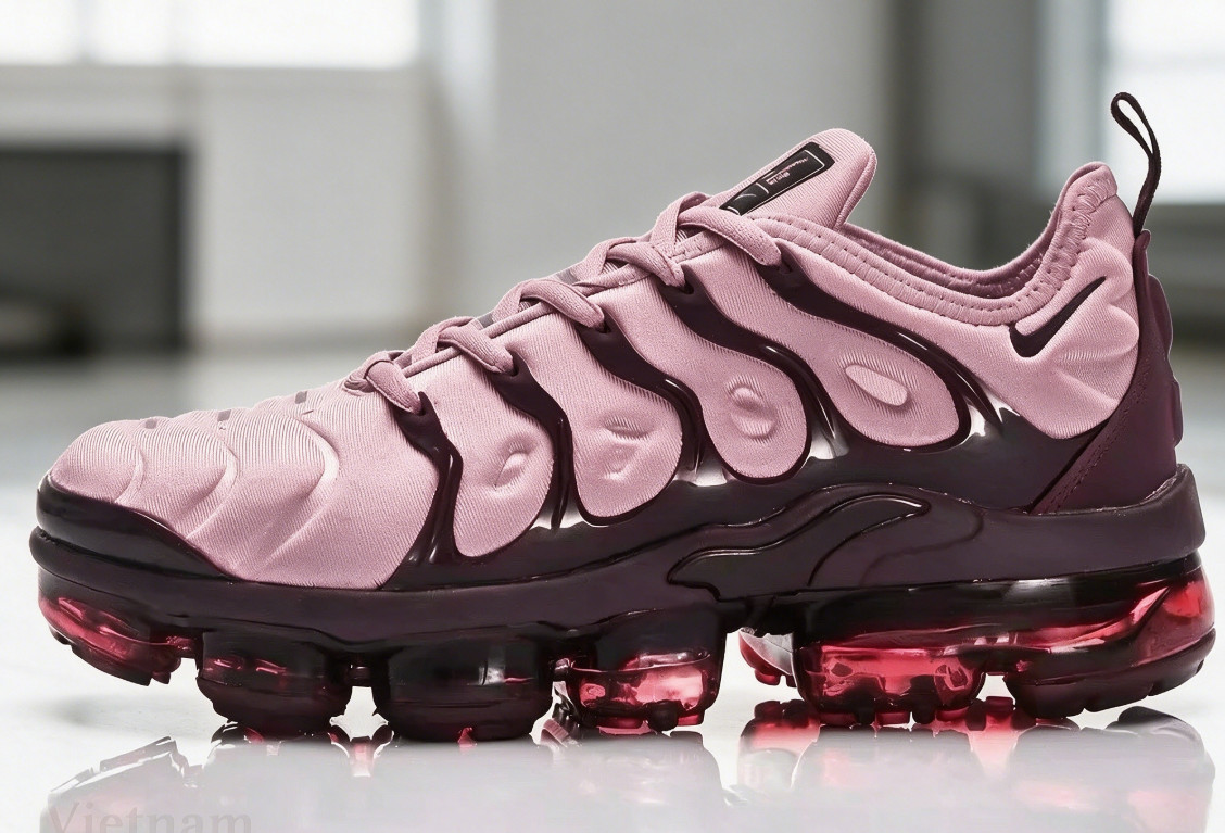 Nike Air Vapormax Plus TN Pastel purple Women s Brand new 5.5-8.5